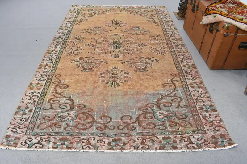 Vintage 5.4x8.8 ft Rug, Turkish Large Rug, Brown Check Rug - 1