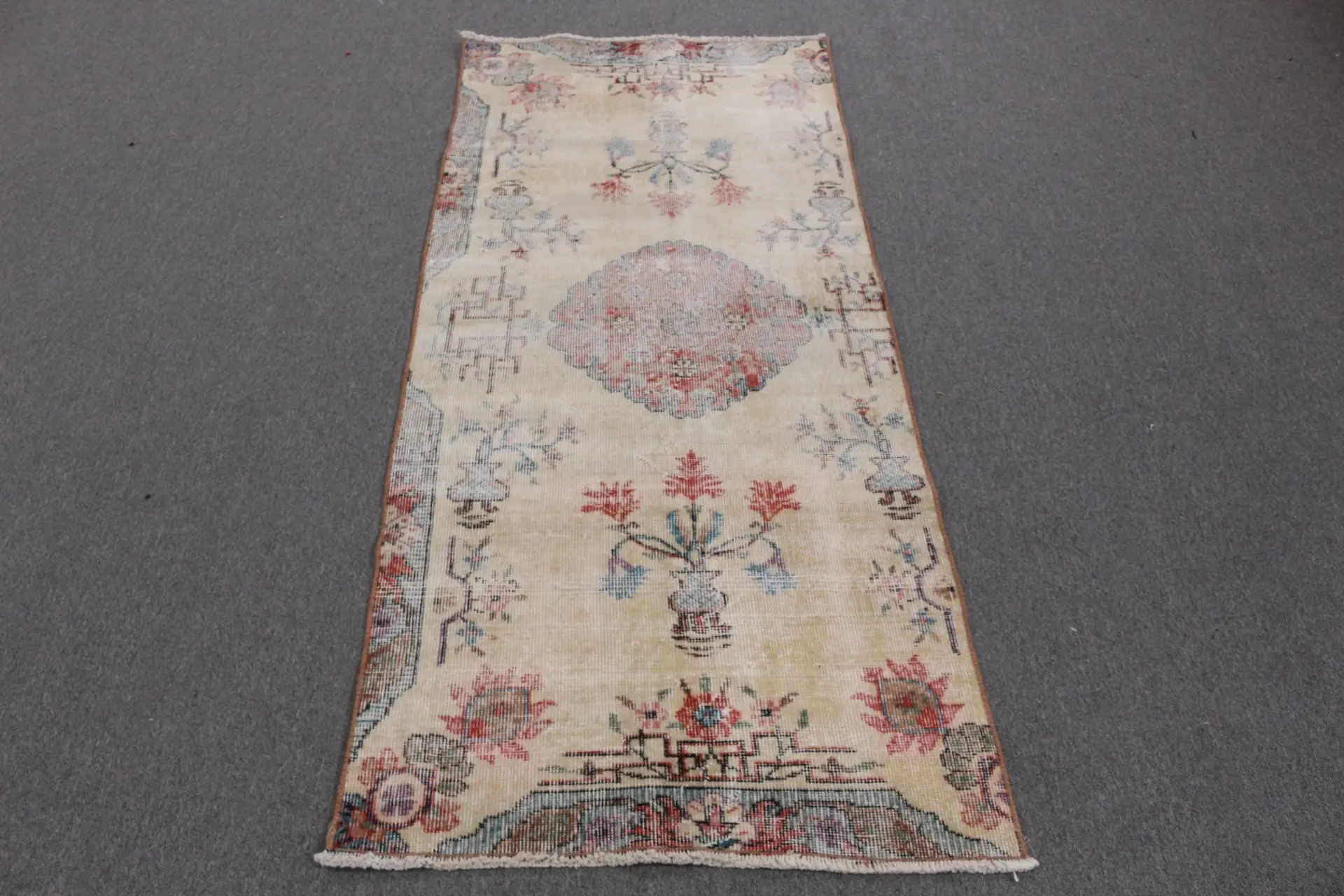 2.7x6.3 ft Accent Turkish Rug, Red Bordered Vintage Rug - 1