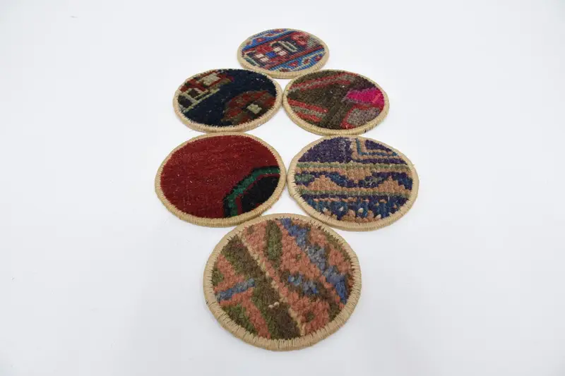 ボヘミアンラウンドコースター、レッドとブロンズの装飾コースター