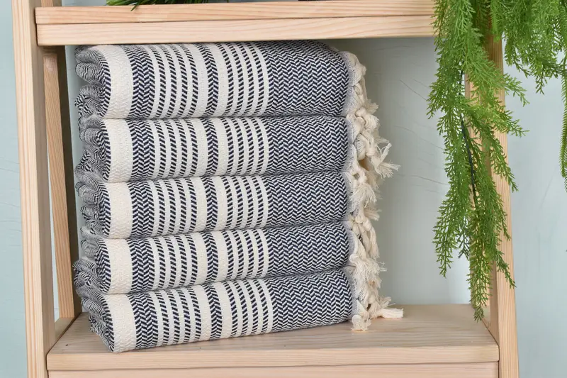 Lightweight towel, Beach Towel Bulk, Birthday Gift, 70x40 Cotton Striped Towel, Absorbent towel, Travel towel, Lightweight Turkish towel for beach - 2