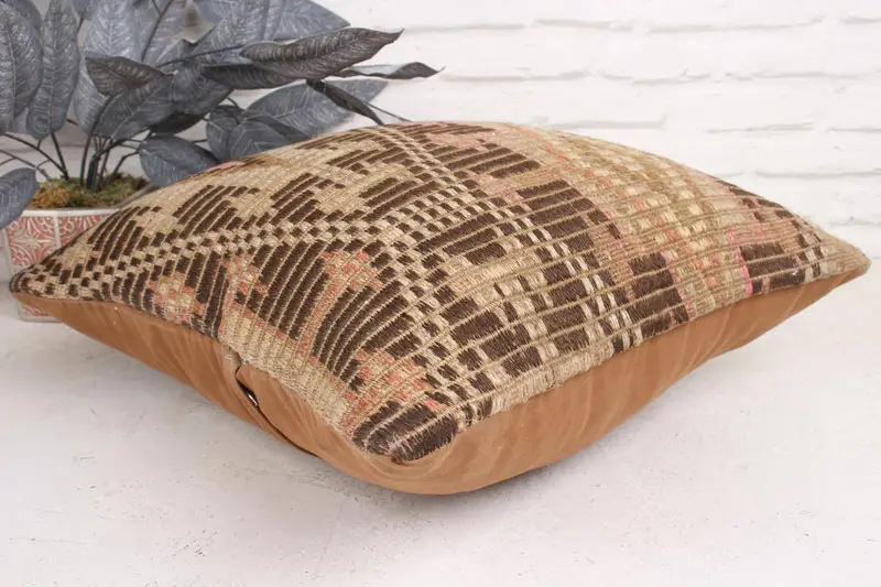 Interior Designer Pillow, 18x18 Pink Pillow Cover, Southwestern Pillow, Cushion Case, Handwoven Pillow Case, Pillow for Couch, Turkish Kilim Pillow - 6