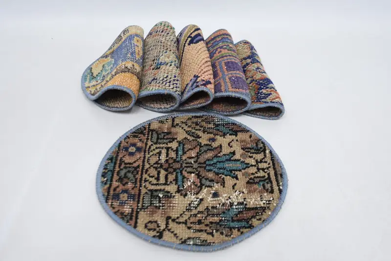 Bohemian Circle Placemats, Green & Beige Cotton Wool Decor