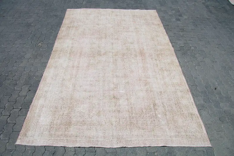 Vintage Oversize Rug, 7x10.8 ft Turkish Rug, White Ombré Wool Rug - 1