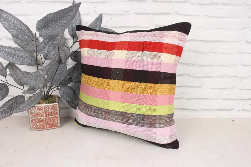 18x18 Pink Cushion Case, Kilim Pillow Cover, Ethnical Kilim Rug Pillow, Pillow Cover, Vintage Kilim Throw Pillow, Boho Throw Pillow Case - 4