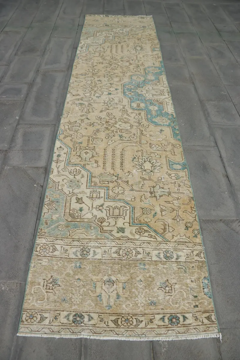 Turkish Vintage Rug 3x12.6 ft (91x384 cm), Oushak Beige Wool Rug - 1