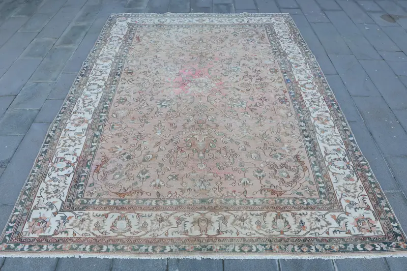 7,8x11,1 ft Teppich, türkischer Vintage Teppich, Oushak weißer Teppich mit Pflanzen und Bäumen - 1