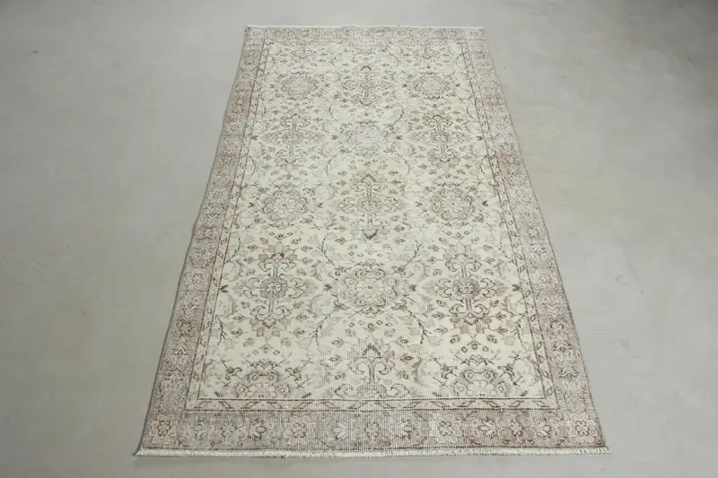3,6x6,6 ft Akzent-Vintage-Teppich, türkischer Teppich, grau-weißer floraler Wollteppich - 1