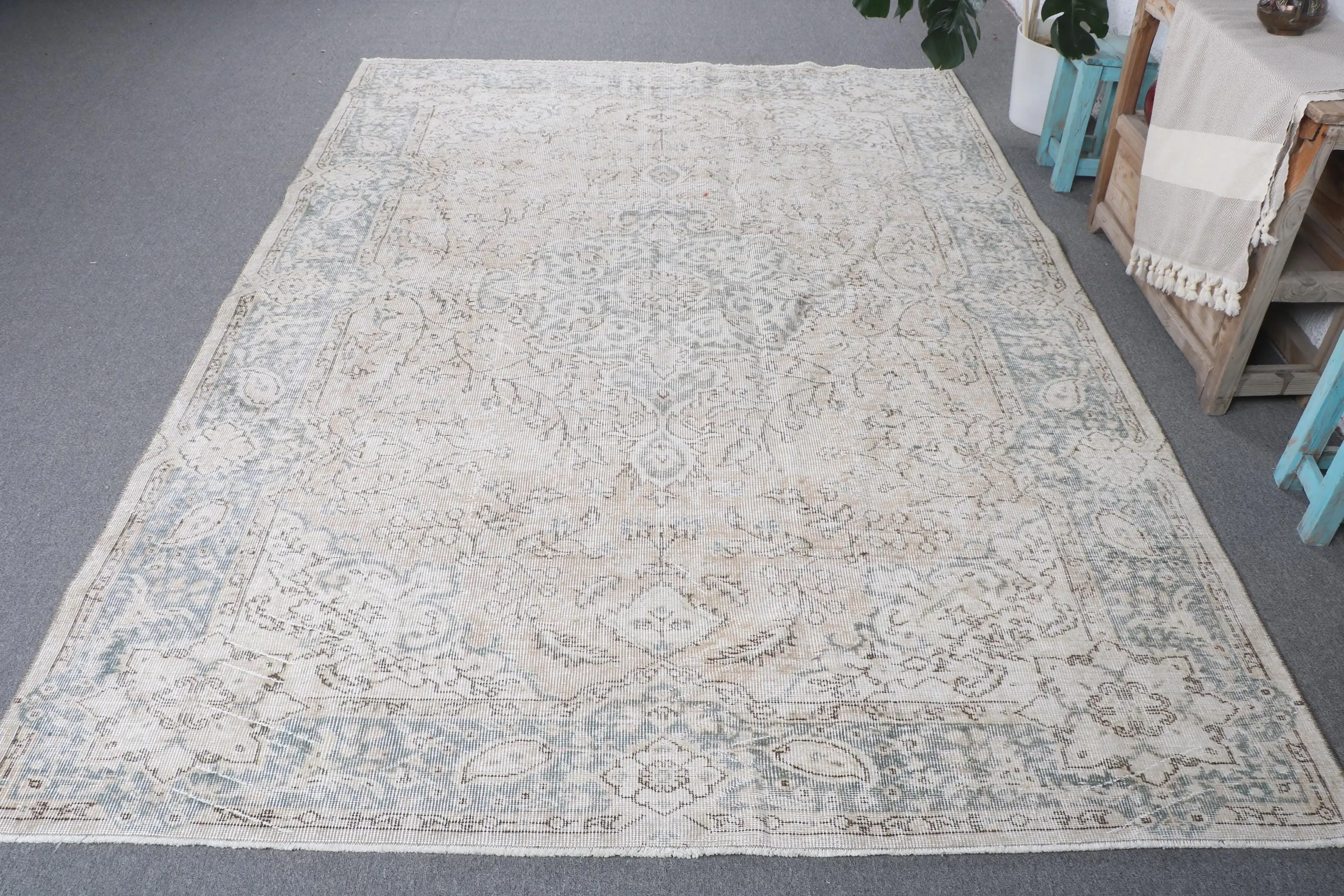 6.4x8.8 ft Vintage Türk Halısı, Büyük Halı, Beyaz Yün Halı - 1