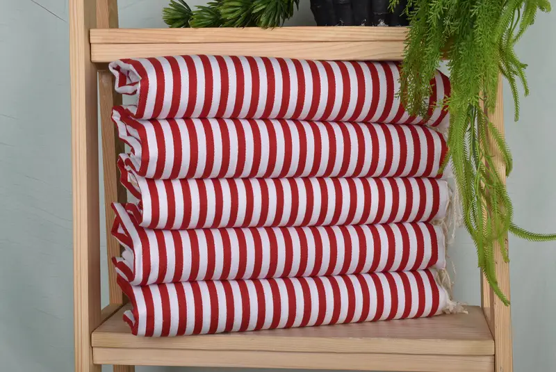 Personalisiertes Küchentuch, Brautjungferngeschenk, Baby -Jungengeschenk, Spa -Handtuch, kleine Badetücher, 40x18 Baumwollstreifenhandtuch, Urlaubstuch, Hochzeitsbevorzugungen - 1