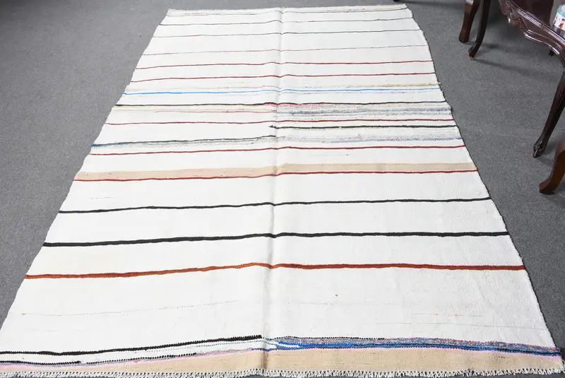 Alfombra grande vintage de 5,4x8,1 pies, alfombra floral blanca turca - 1