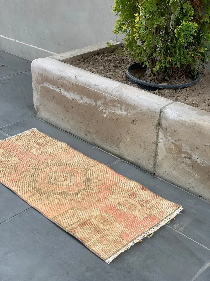 Copper Rug with Red Border, 1,27x2,82 ft Elegant Decor