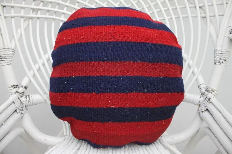 Handgefertigtes besticktes rosa Wurfkissen, Vintage gestreiftes Kissen