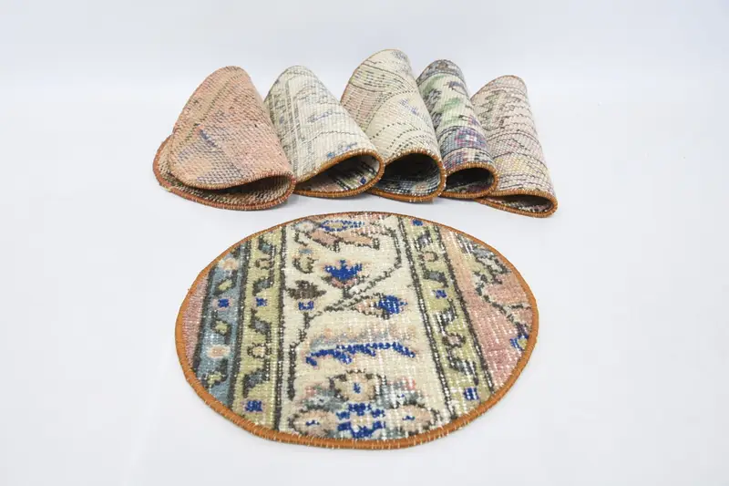 エレガントなブルーとベージュのキリム プレースマット、多用途なテーブル装飾