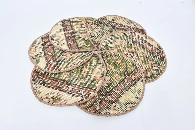 ボヘミアン サークル プレースマット、グリーン & ベージュ コットン ウール装飾