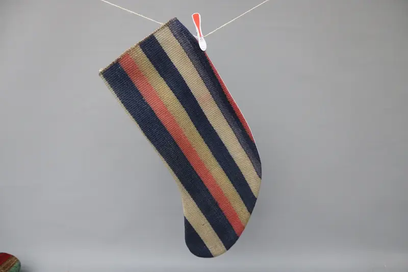 Medias de adornos navideños azules y beige, decoración festiva navideña