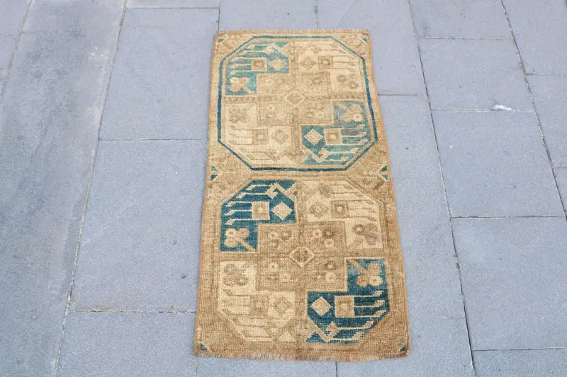 Turkish Vintage Oushak Rug 1.5x3.1 ft, Brown Small Floral Wool Rug - 1