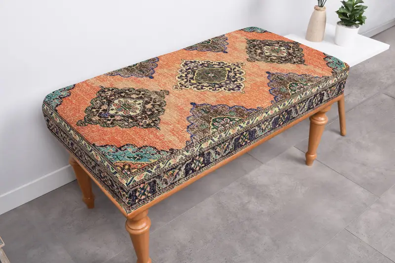 İskandinav Osmanlı, Kilimden Esinlenen Yün Karışımlı Kapaklı Modüler Oturma Grubu