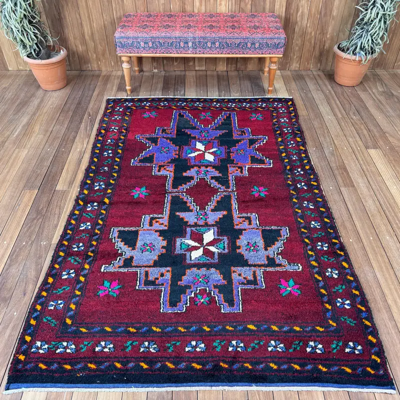 Vintage Oushak Area Rug 4.7x7.1 ft (143x215 cm), Turkish Red Bordered Rug - 1