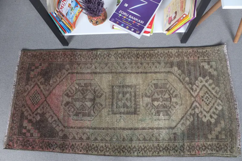 1.9x3.9 ft Halı, Türk Vintage Küçük Halı, Kahverengi Oushak Yün Halı - 1