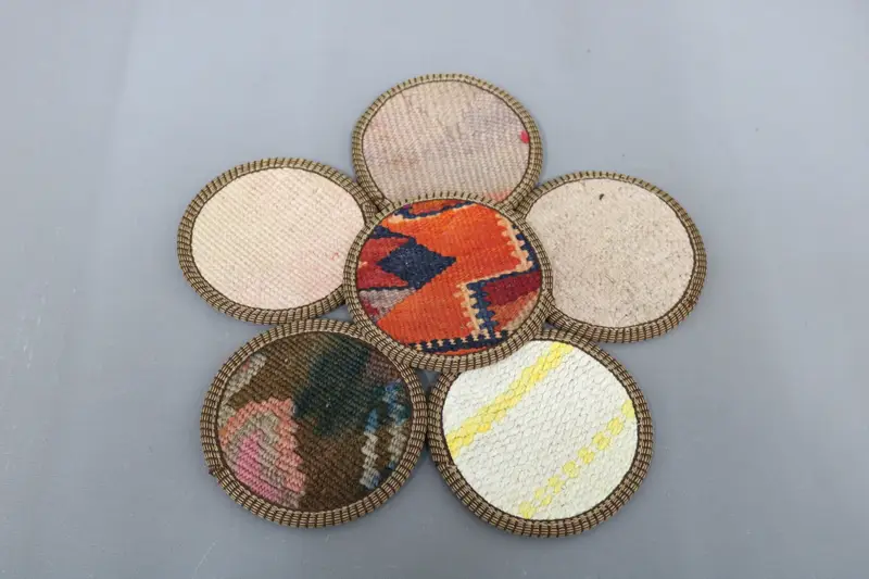 Respaldo de cuero antideslizante, posavasos Kilim de 5x5 pulgadas