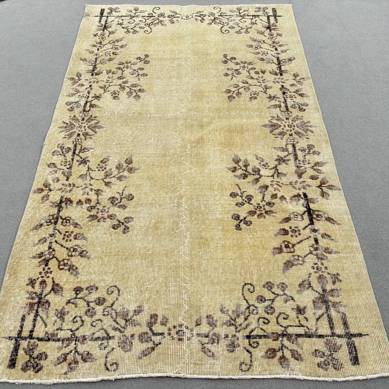 Elegant Beige Rug, 0.3x6.8 ft Abstract Design