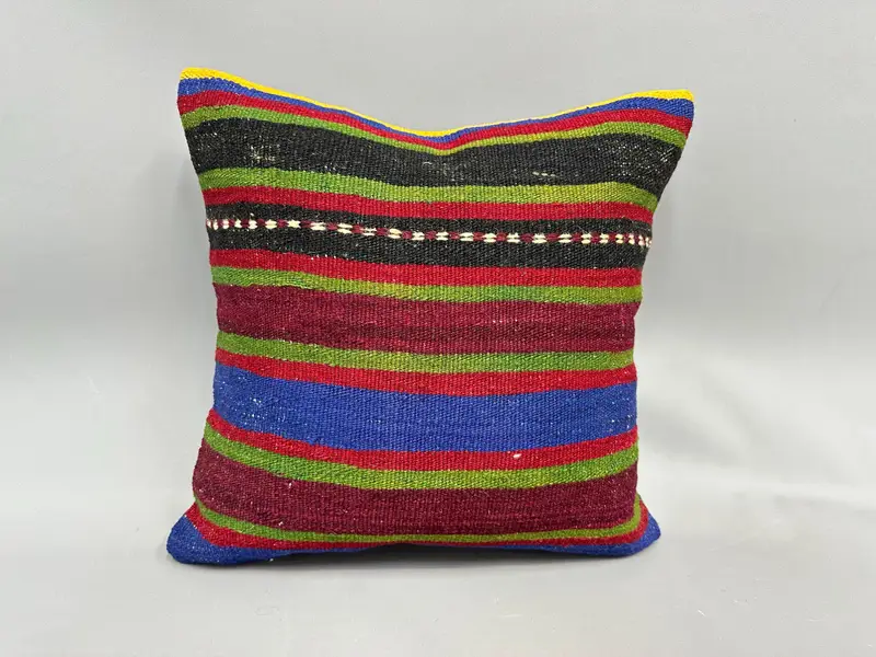 Christmas Pillow Cover, Pillow Cover, 18x18 Red Pillow Cover, Vintage Kilim Throw Pillow, Vintage Kilim Pillow, Turkish Kilim Pillow - 4