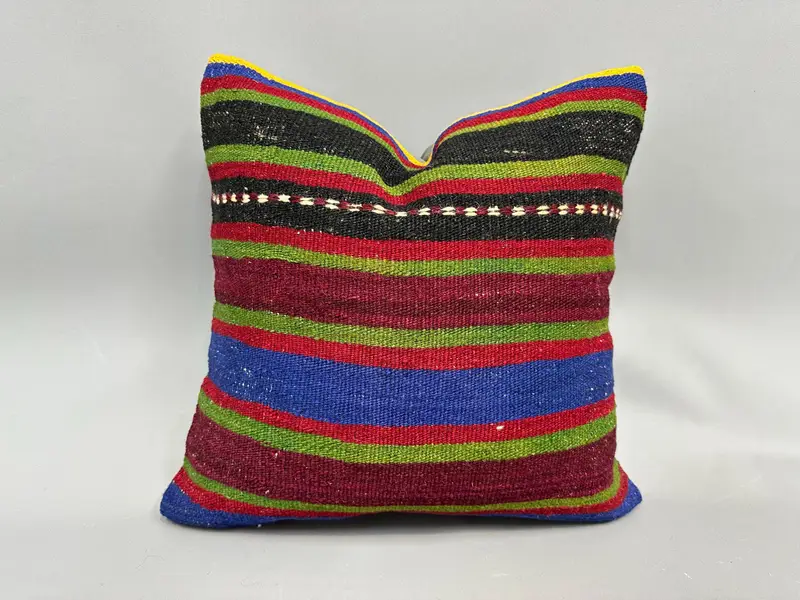 Christmas Pillow Cover, Pillow Cover, 18x18 Red Pillow Cover, Vintage Kilim Throw Pillow, Vintage Kilim Pillow, Turkish Kilim Pillow - 1