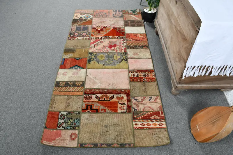 鮮やかなオレンジラグ、3x6.5フィートの花柄&ペイズリーデザイン