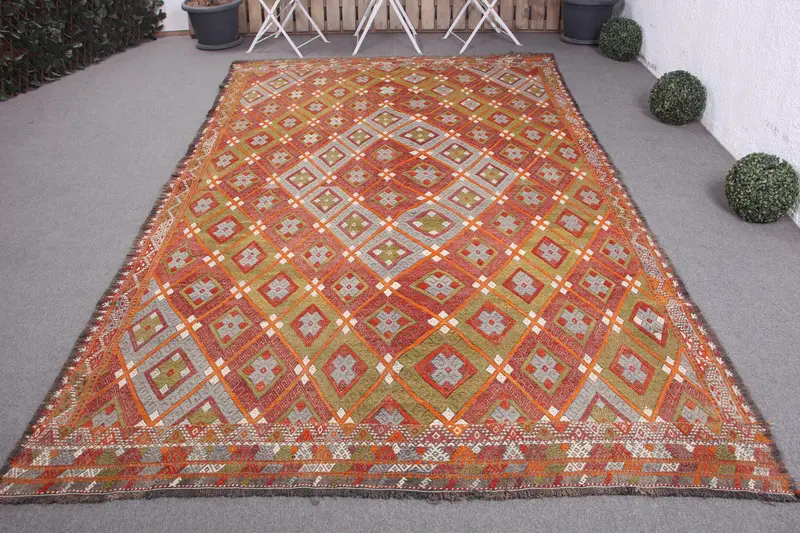 Handmade Green & Purple Oriental Rug, 6.6x10.5 ft