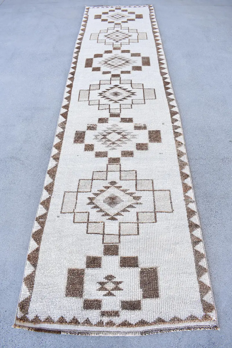 Turkish Herki Runner Rug 2.9x12 ft (87x366 cm), Vintage Beige Solid Rug - 1