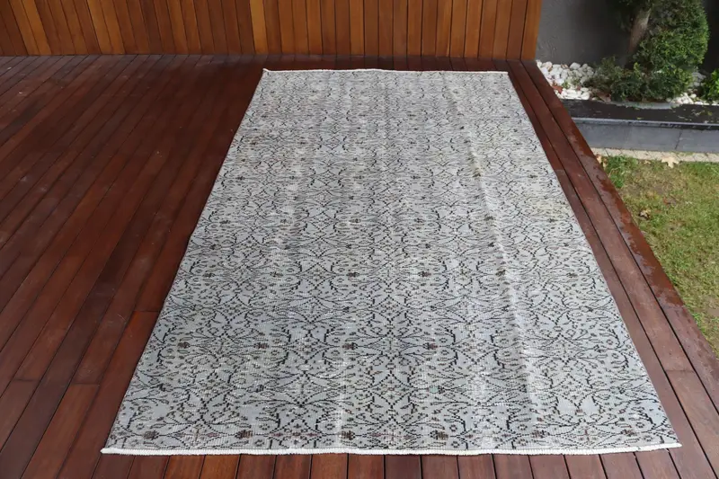 5x8.8 ft Turkish Large Rug, Vintage Gray Southwestern Rug - 1