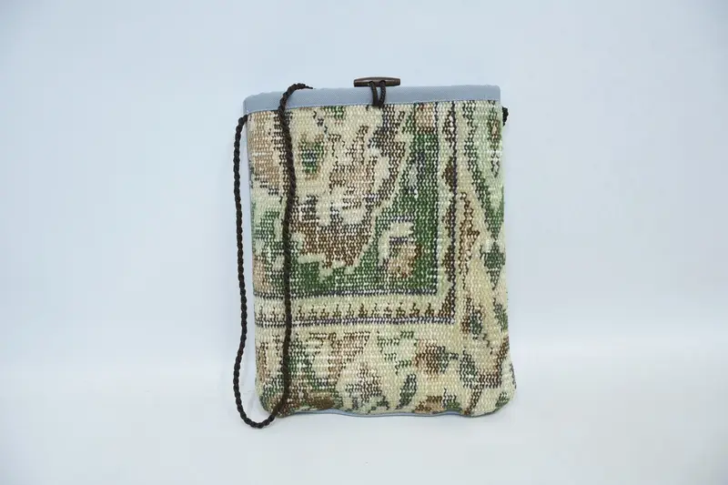 ヴィンテージモチーフのミニマリストウールショルダーバッグ、キリムバッグ