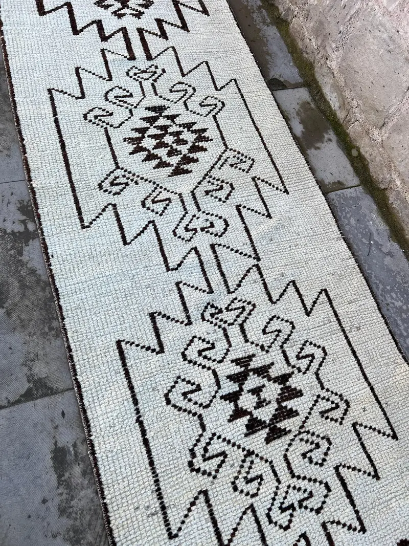 3x11.5 ft Rug, Vintage Turkish Runner Rug, White Herki Wool Rug - 1