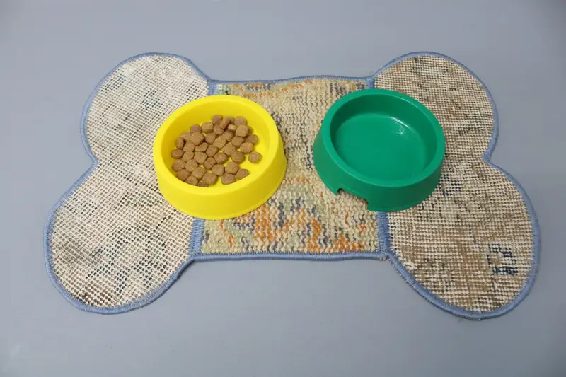 Mittelbraune und beige Baumwollschaum-Haustiermatte, langlebige Haustierunterlage