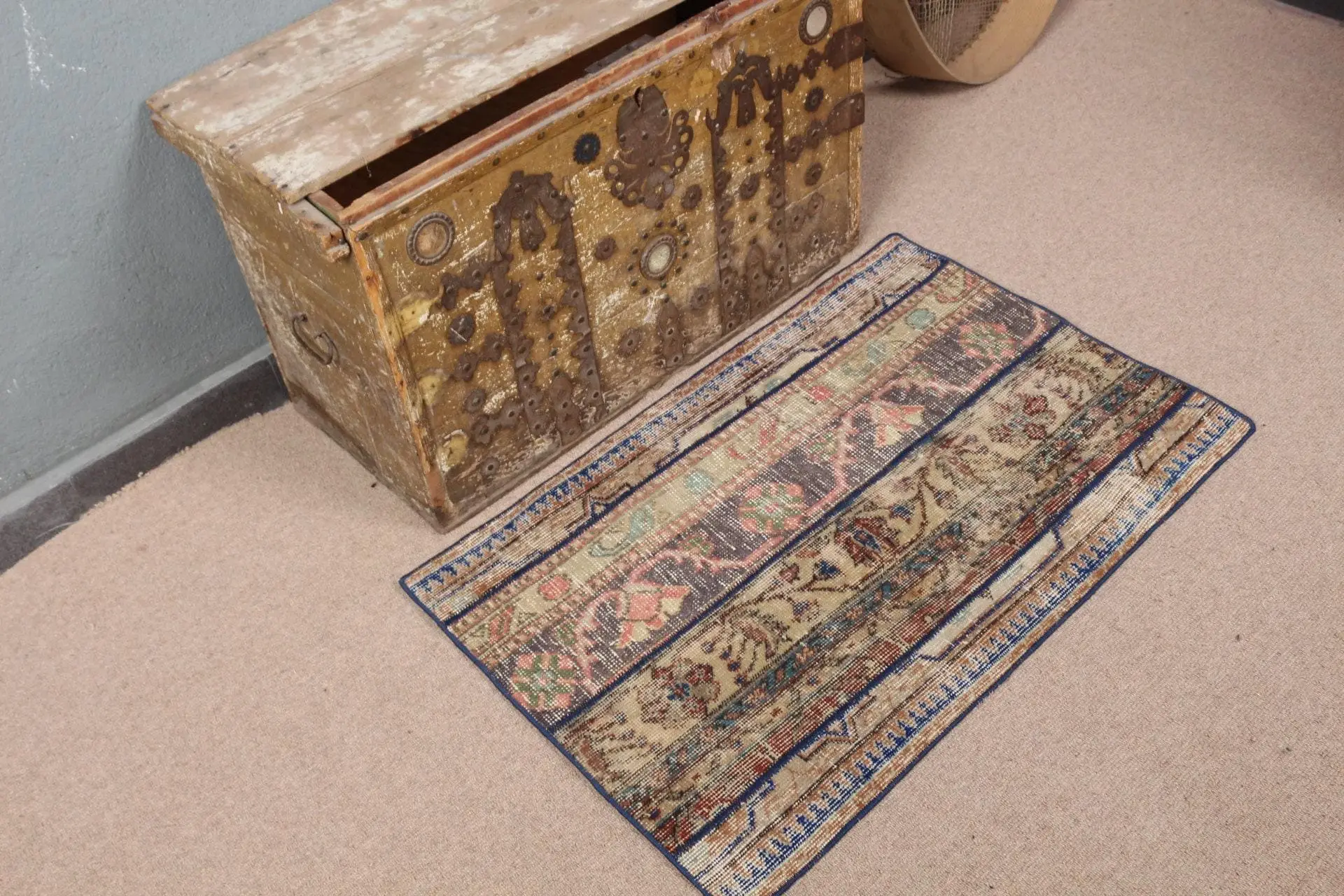 2.1x3.1 ft Turkish Vintage Rug, Small Rug, Blue Plants & trees Rug - 1