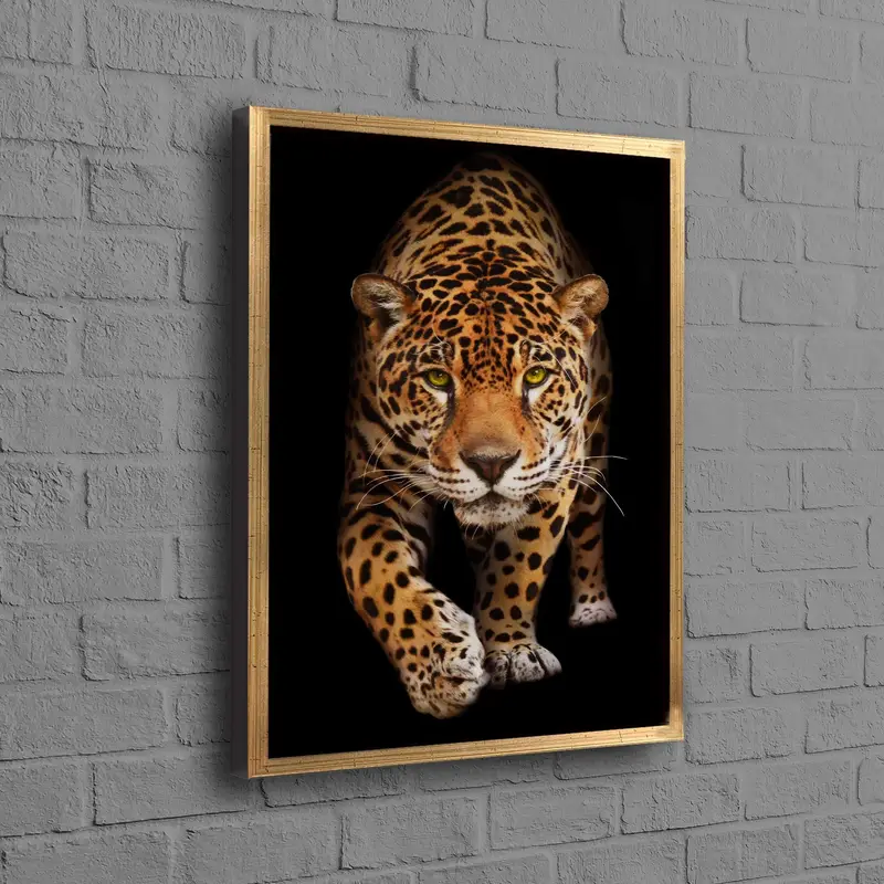 Lienzo de vida silvestre: estampados de animales modernos para la cueva de tu hombre