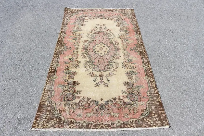 Türk Vintage Halı 3.7x6.7 ft (113x205 cm), Oushak Kahverengi Pembe İkat Halı - 1