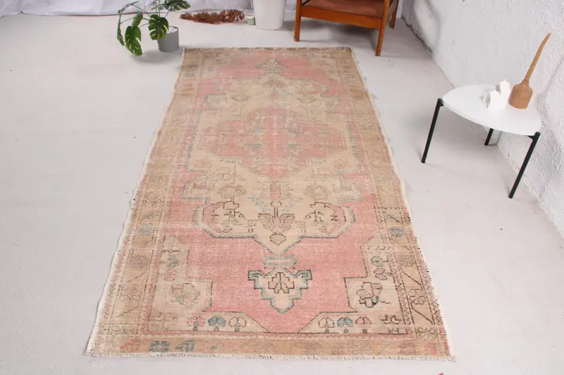 Teppich in Rot und Beige, 3,9 x 8,3 Fuß, solider Komfort