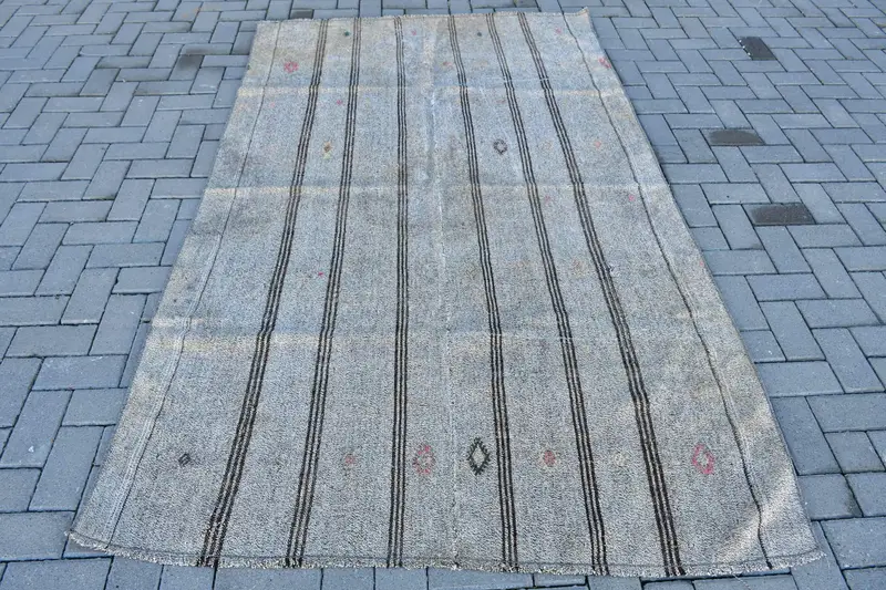 Alfombra vintage turca de 4,8x7,9 pies, alfombra de área, alfombra de lana gris Kilim - 1