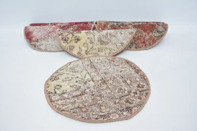 赤と茶色のキリム プレースマット、素朴なサークル アンダー プレート プレースマット