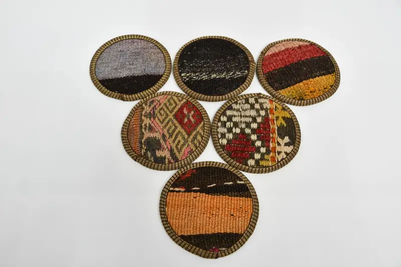 ボヘミアンラウンドコースター、スタイリッシュなオレンジとレッドのコースター