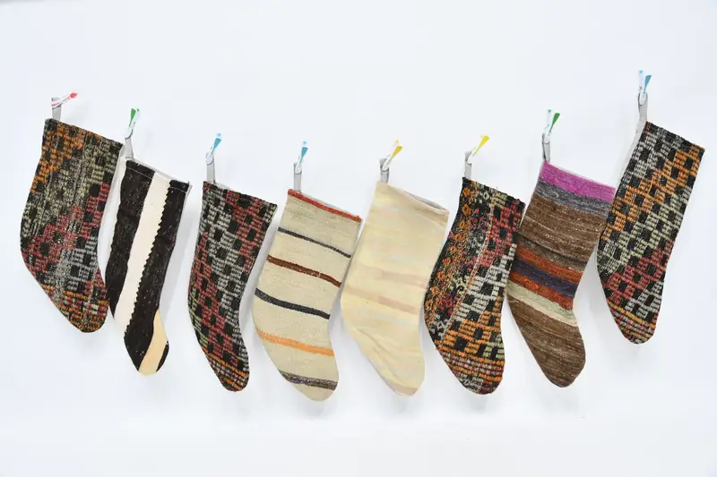 Patrón de adornos navideños, calcetín navideño decorativo de 8 pulgadas de ancho