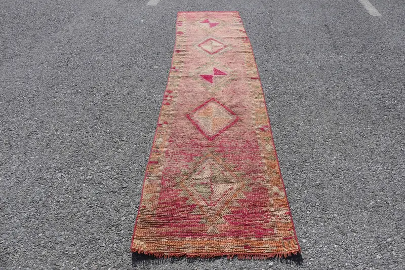 Türk Vintage Herki Halı 2.5x11.1 ft, Kırmızı Yolluk Bordürlü Yün Halı - 1