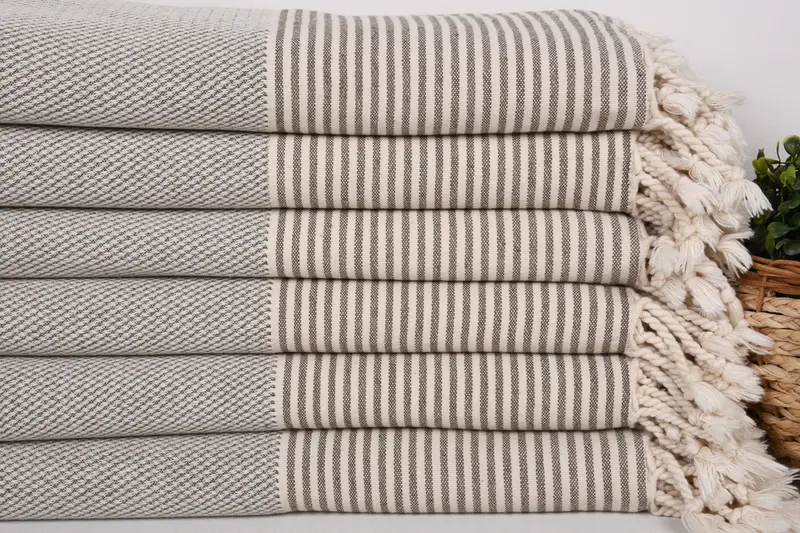 Turkish hand towel, 70x36 Cotton Striped Towel, Bridesmaid Proposal Gift, Thin and lightweight Turkish peshtemal, Bridal Shower Favors, Luxury towel - 2