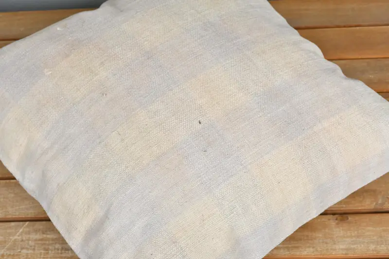 Luxury Cushion, Vintage Kilim Throw Pillow, Handmade Kilim Cushion, 18x18 Beige Cushion Case, Pillow Case, Turkish Kilim Pillow - 3