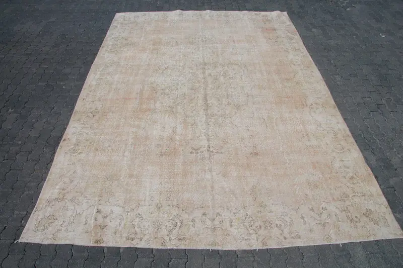 8.9x12.3 ft Turkish Vintage Rug, Oversize Rug, Oushak Beige Wool Rug - 1