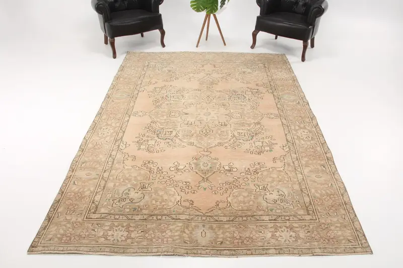 Türkischer Vintage-Teppich, großer 193 x 290 cm großer Teppich, brauner Teppich aus massiver Wolle - 1