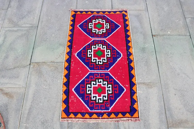 1.6x2.9 ft Rug, Small Turkish Rug, Red Oushak Ikat Rug - 1