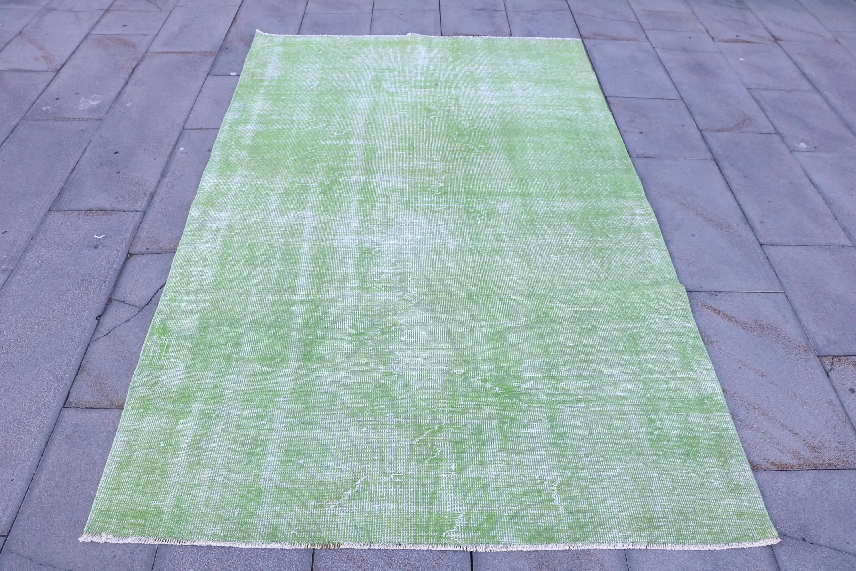 4,5 x 7,2 Fuß türkischer Teppich, grüne Tarn-Vintage-Teppichwolle - 1