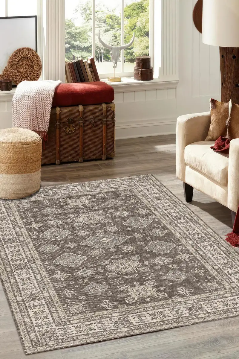 エレガントなプリントラグ：モダンなデザイン、柔らかい生地、ユニークなパターン。